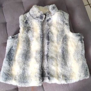 Parkhurst (S/P) Faux Fur Vest - Outdoor Edition